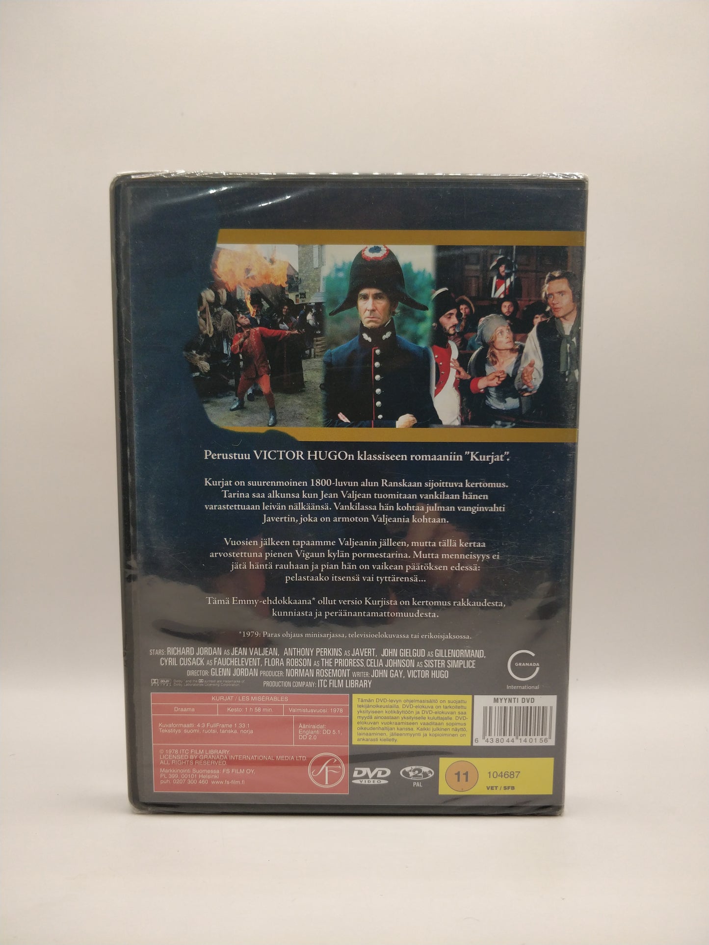 Kurjat (Alkuperäisissä muoveissa)