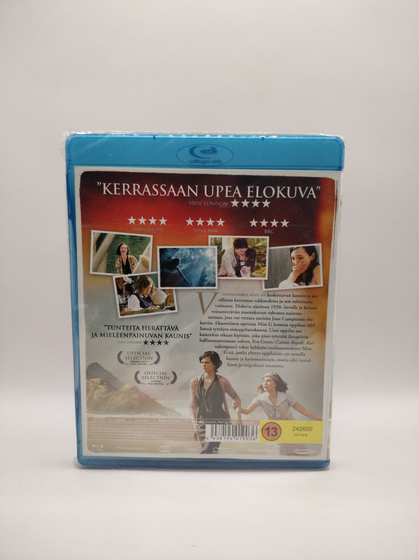 Viattomuuden uhrit (Alkuperäisissä muoveissa)