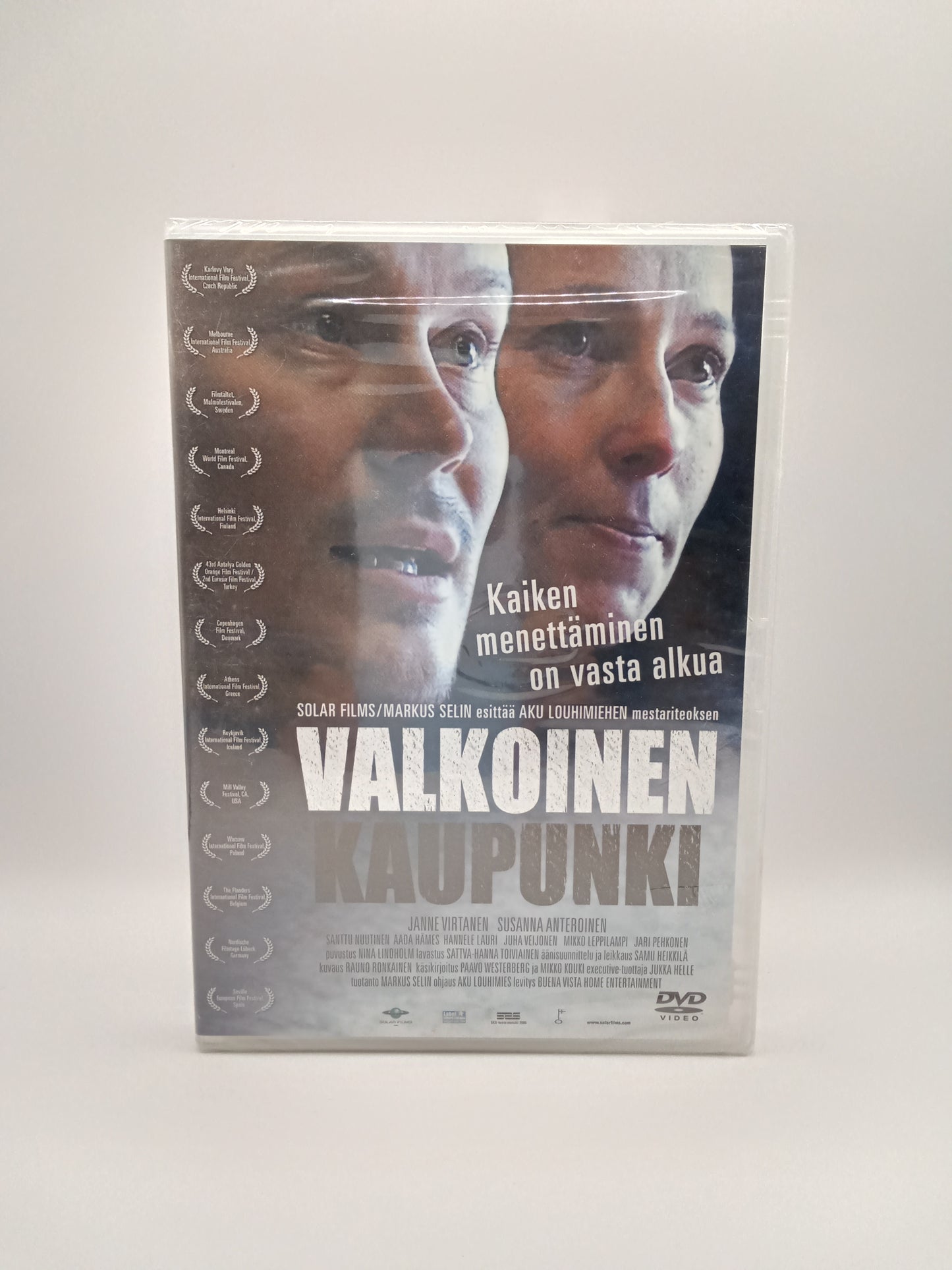 Valkoinen kaupunki (Alkuperäisissä muoveissa)