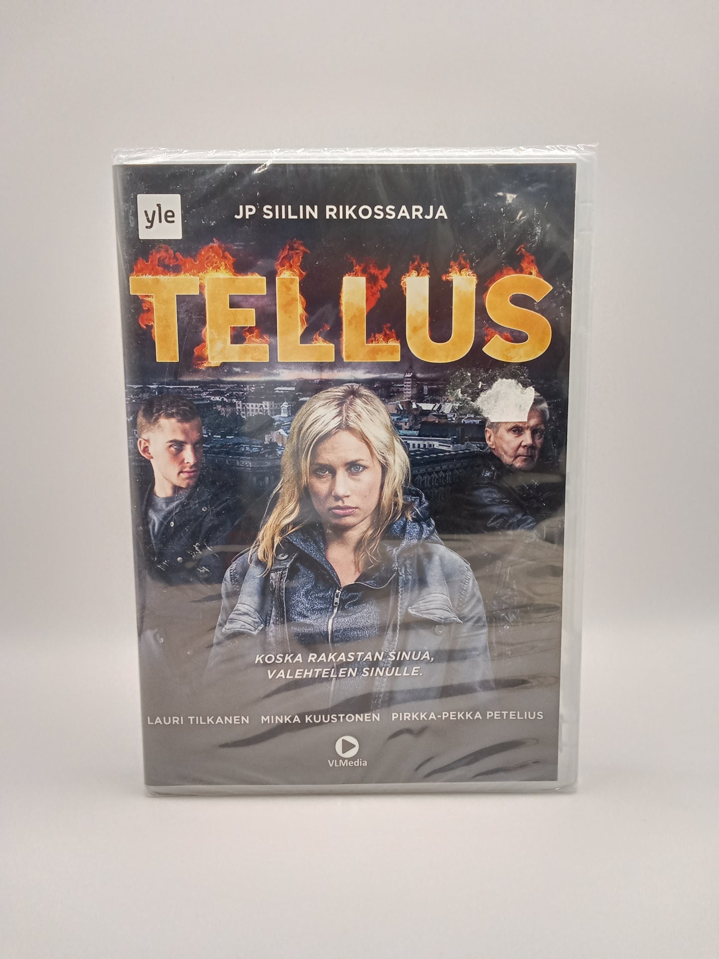 Tellus (Alkuperäisissä muoveissa)