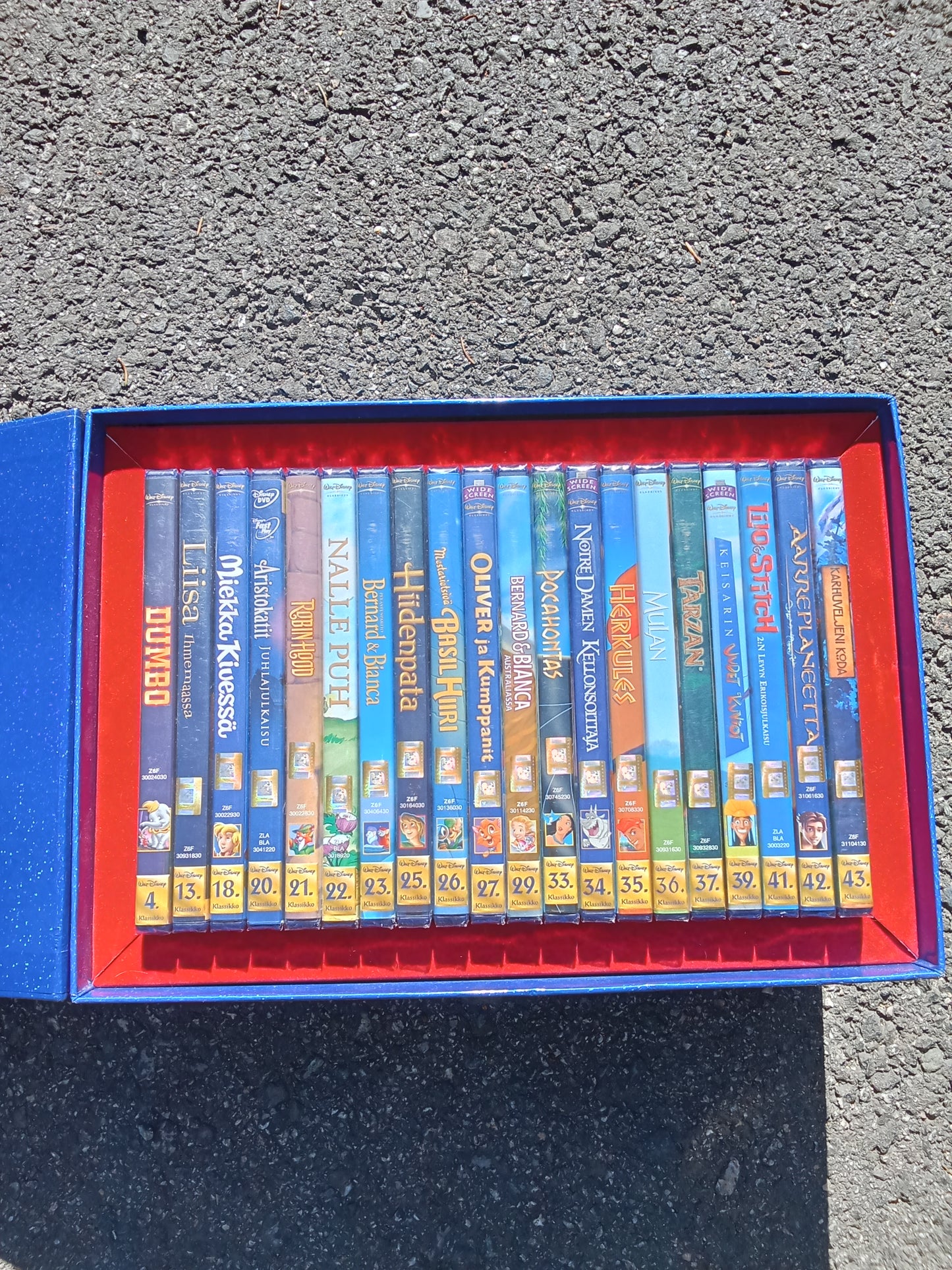 Disney Magic Classics Box (20 Disneyklassiker / 20 Disney Classics) DVD (I originalförpackning)