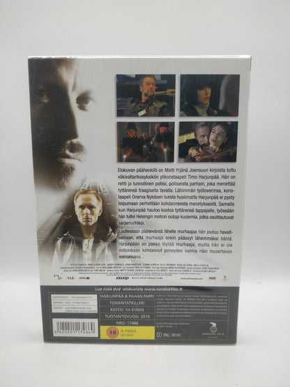 Harjunpää ja pahan pappi (Alkuperäisissä muoveissa)