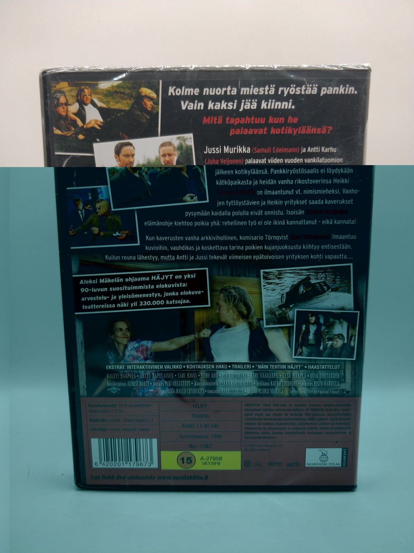 Häjyt (Alkuperäisissä muoveissa)