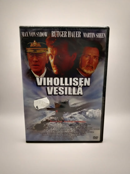 Vihollisen vesillä - Hostile Waters (Alkuperäisissä muoveissa)